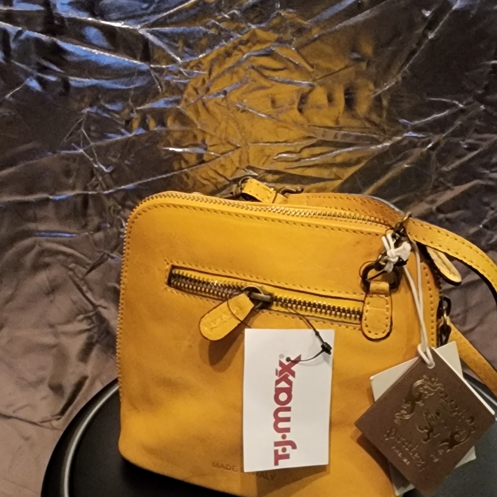 Purse - Picture 2 of 3